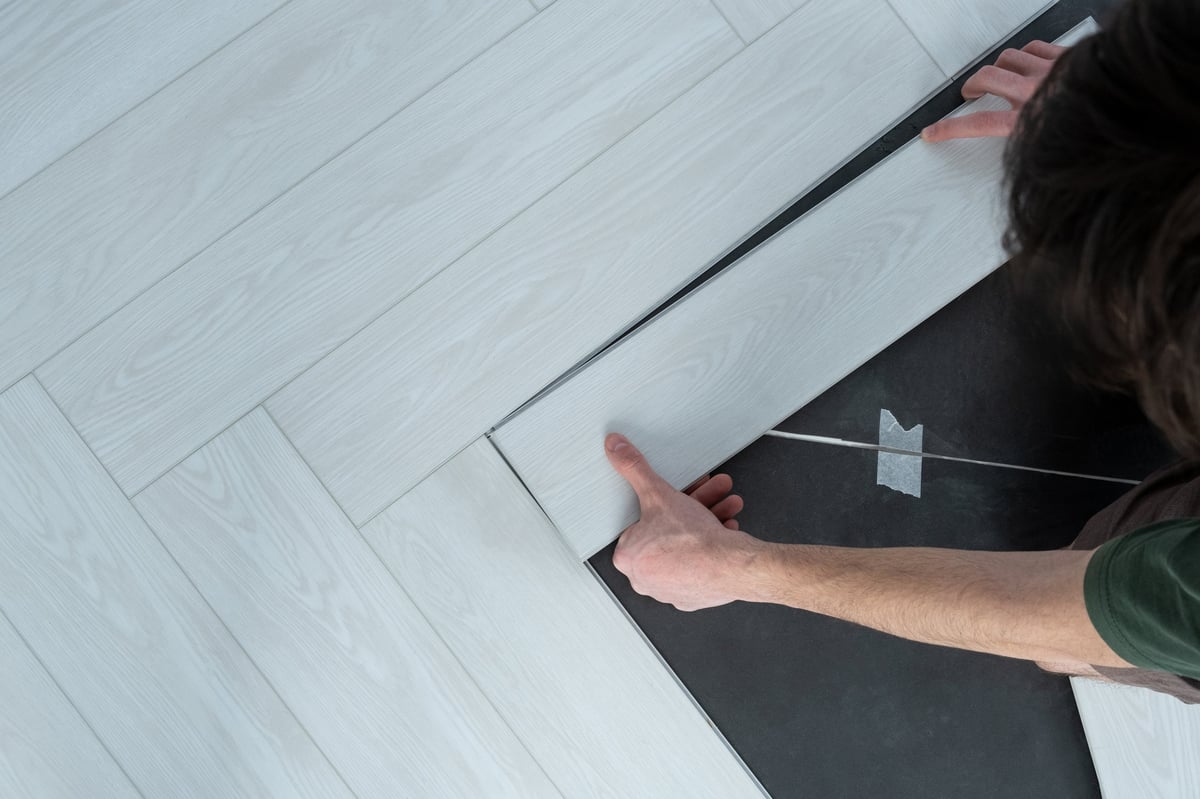Quartz laminate floor installation